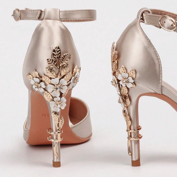 Champagne Gold Satin High Heel Shoes Embellished Flowers Metal Detail - Picture 2 of 8
